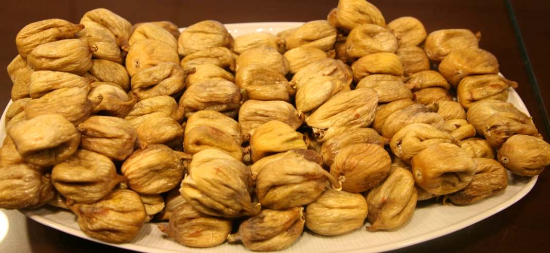 Türk kuru meyveleri incir üzüm çerezler Hint sofralarını süsleyecek