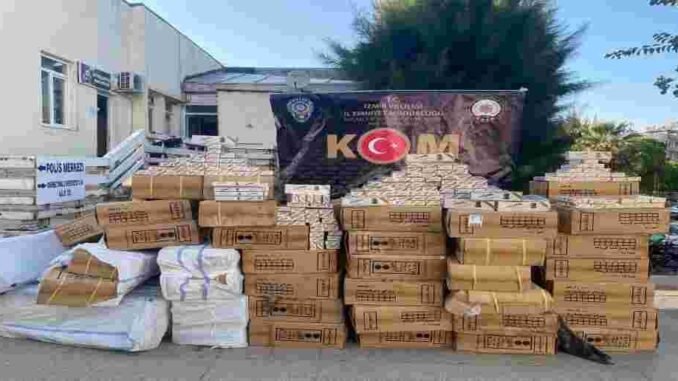 İzmir’de Kaçakçılığa Büyük Darbe: 20 Operasyon, 10 Milyon TL’lik Kaçak Ürün Ele Geçirildi - İntroHaber