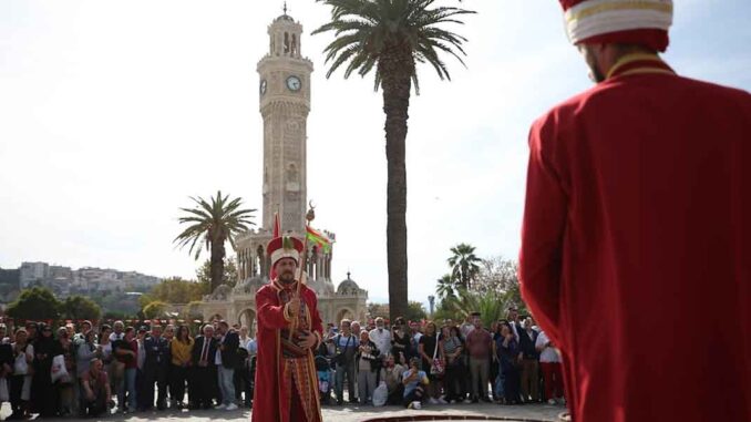 İzmir valiligi 29 Ekim 101. Yıl Coşkusu Konak Meydanı’nda Başlıyor_20241016_003851