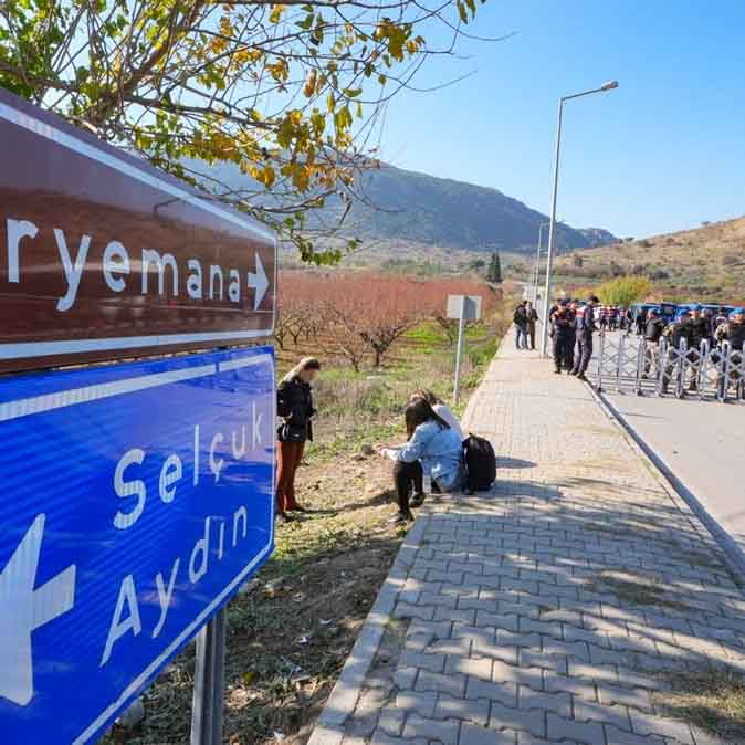 SELÇUK KAÇAK OTELDEN SONRA  MERYEMANA OTOPARKI İLE GÜNDEME OTURDU