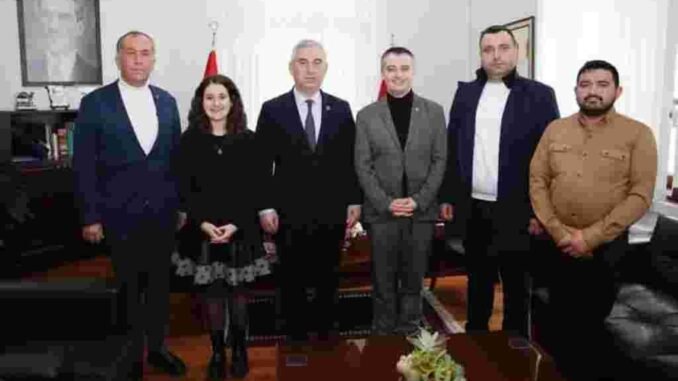 bergama chp Atakan-Tekin-Genclerin-Gucuyle-Bergama-yi-Daha-İleriye-Tasiyacagiz
