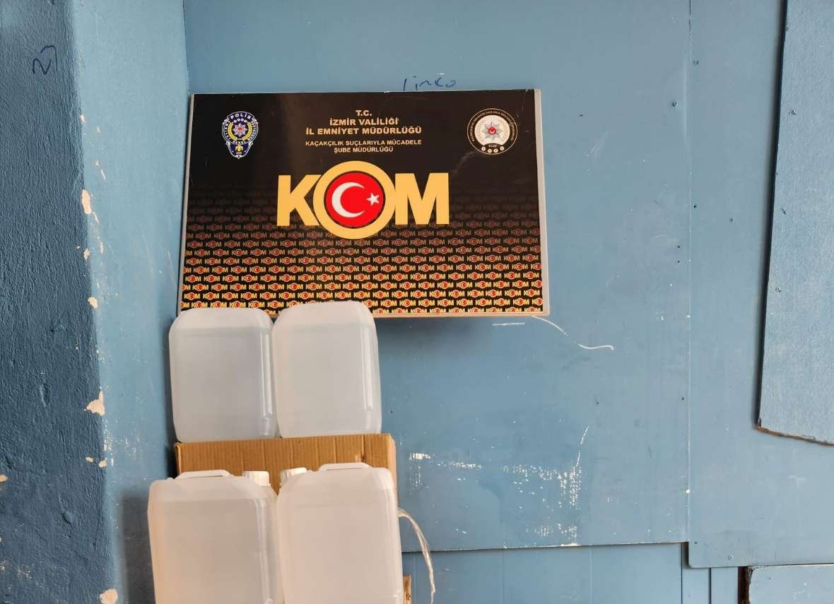 İzmir Cumhuriyet Başsavcılığı Koordinesinde Yapılan 6 Ton Kaçak Etil Alkol Operasyonu