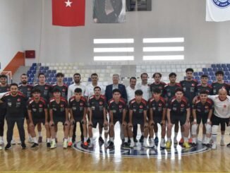 Türkiye Futbol Federasyonu Futsal A Milli ve U19 Milli Takımları ortak kampı Ege Üniversitesi'nde - İntroHaber