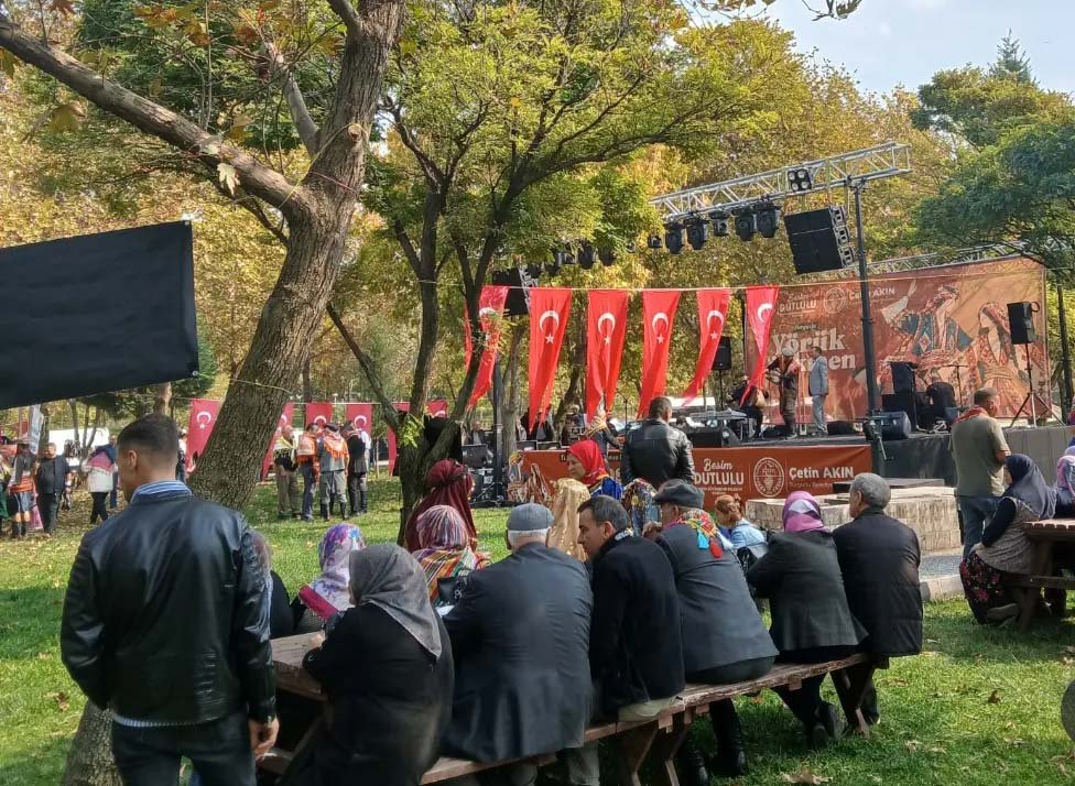 YÖRÜKLER TURGUTLU’DA BULUŞTU! Irlamaz Vadisi’nde Kültür ve Gelenek Toyu - İntroHaber