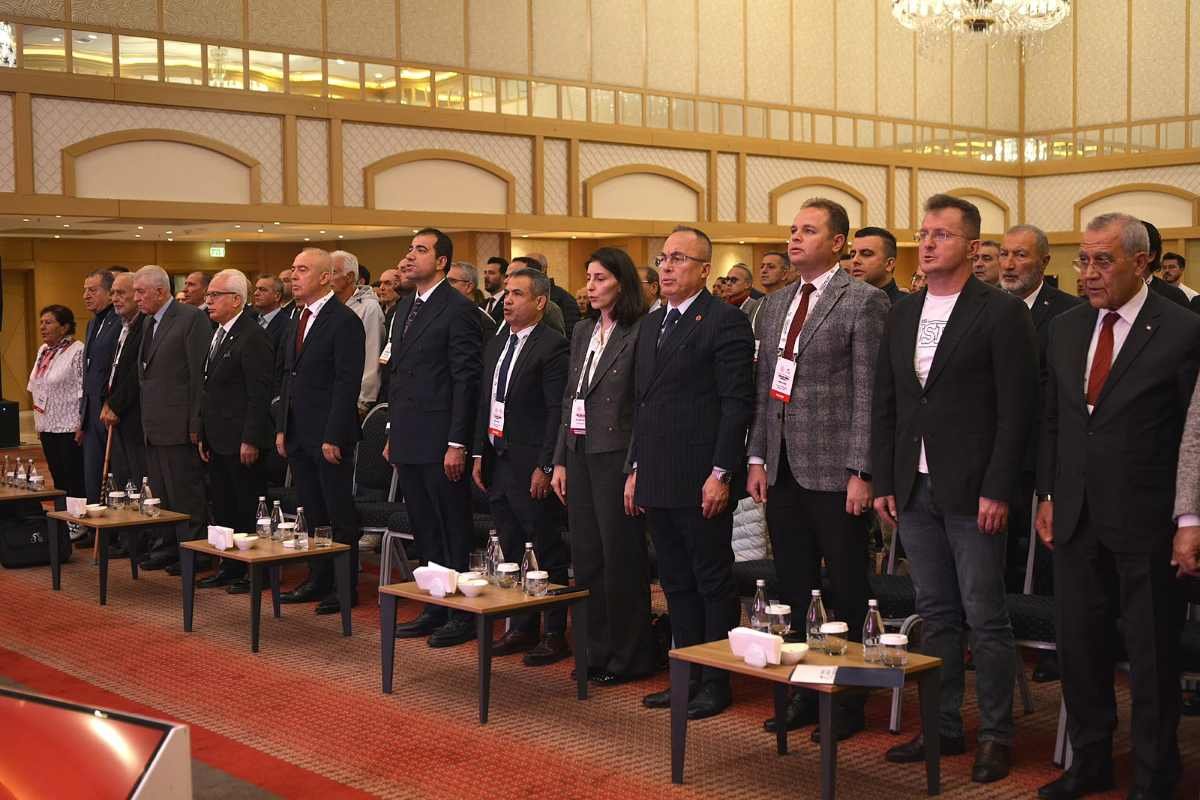 TÜRKİYE BİSİKLET FEDERASYONU YÖNETİMİ GÜVEN TAZELEDİ - İntroHaber