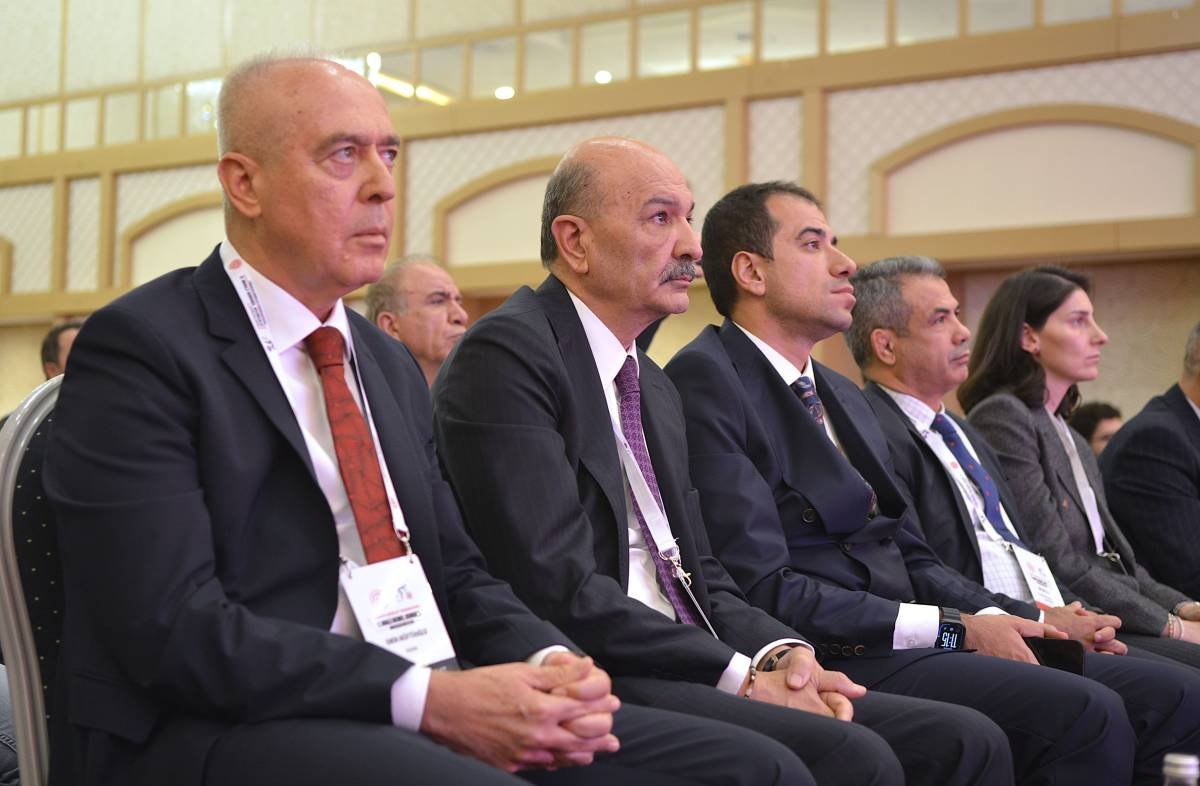 TÜRKİYE BİSİKLET FEDERASYONU YÖNETİMİ GÜVEN TAZELEDİ - İntroHaber